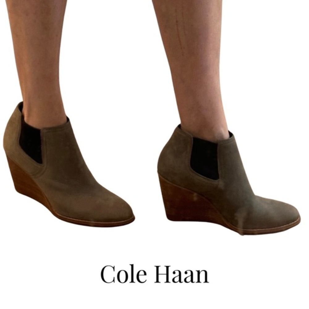 Excellent Condition! Cole Haan - Balthasar Bootie - size 9 - Greystone - Picture 4 of 7